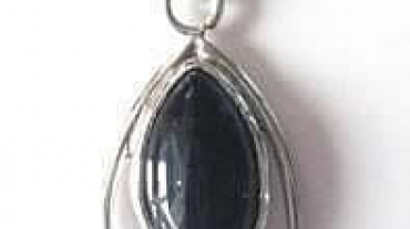 onyx-marquise-drop-pendant