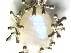 snowflakemoonstonependant[1]